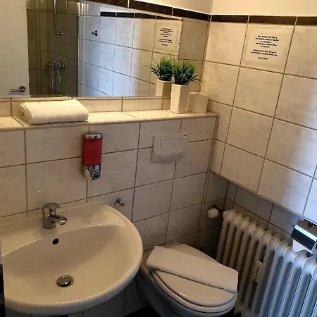Horn Gaestehaus Πανσιόν *