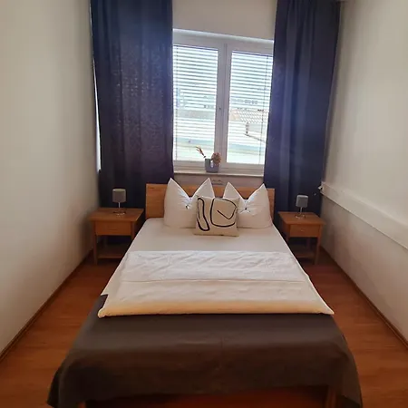 Πανσιόν Horn Gaestehaus